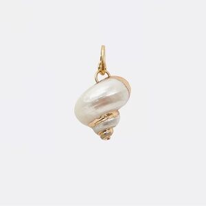 CLARE V GOLD AND CREAM SHELL CHARM NECKLACE PENDANT